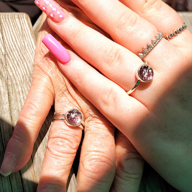 Ashes into store glass ring