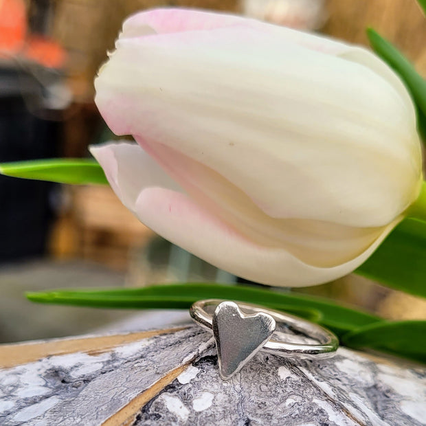 Small Vintage Heart Ring