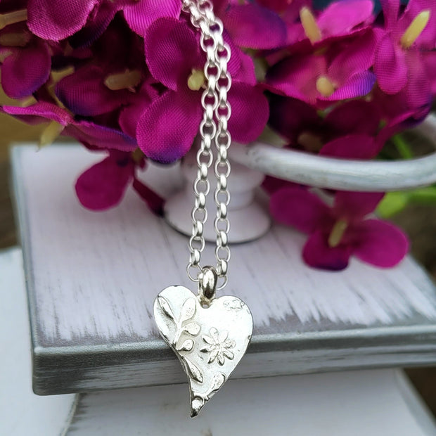 Heart Bloom Necklace