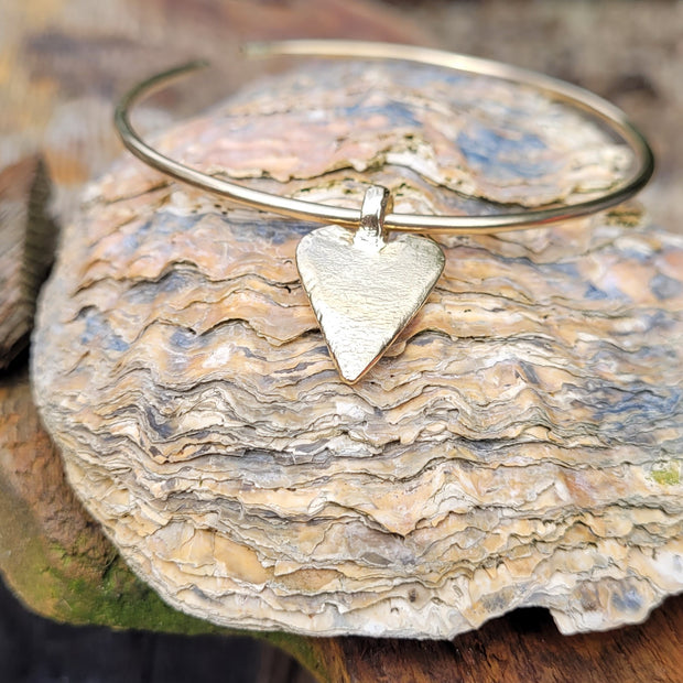 Gold Vintage Heart Bangle