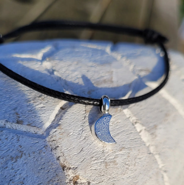 Crescent Moon Small Rope Bracelet
