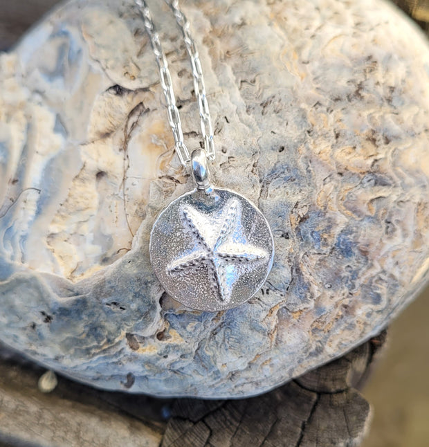 Starfish Disc Necklace