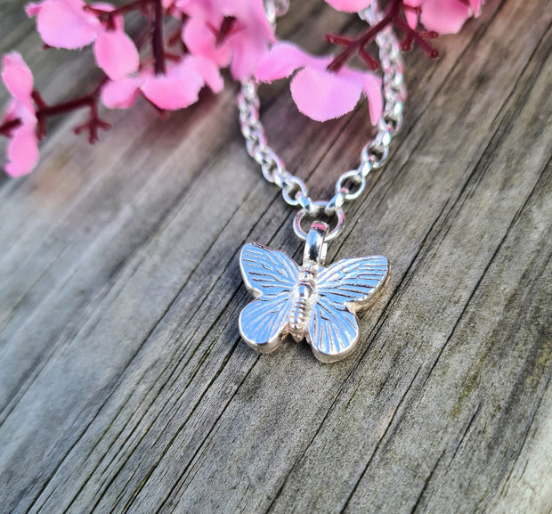 Butterfly Ashes into Silver Chunky Belcher Necklace