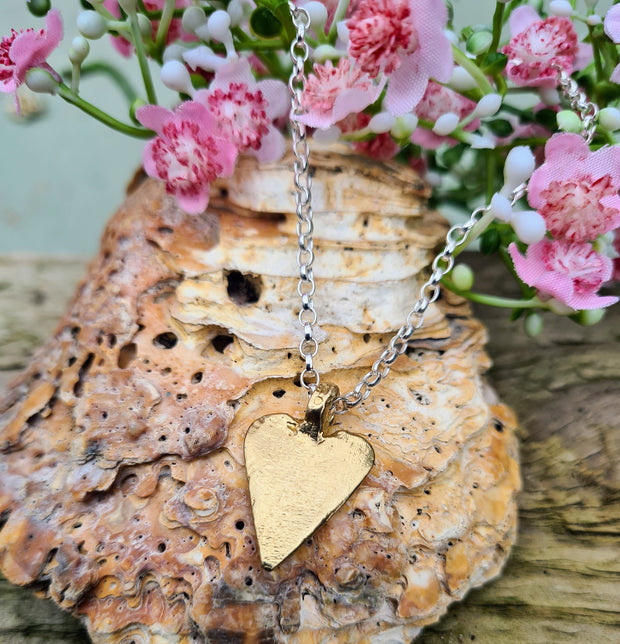 Ashes into Gold 'Vintage Heart' Belcher Necklace