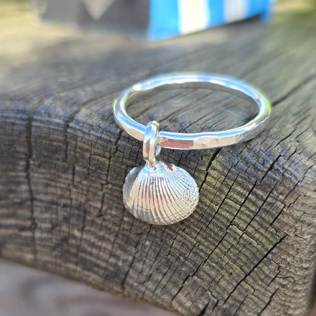 Cute Cockle Shell Dangle Ring