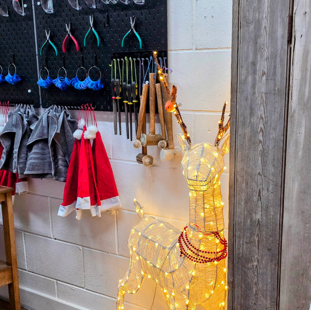 CHRISTMAS CRACKER WORKSHOP