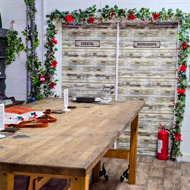 CHRISTMAS CRACKER WORKSHOP