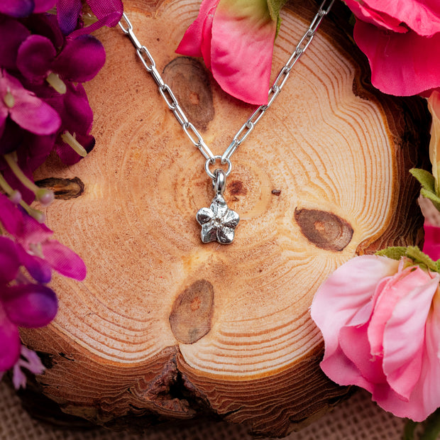 Ashes into Silver 'Forget me Knot' Long Link Necklace