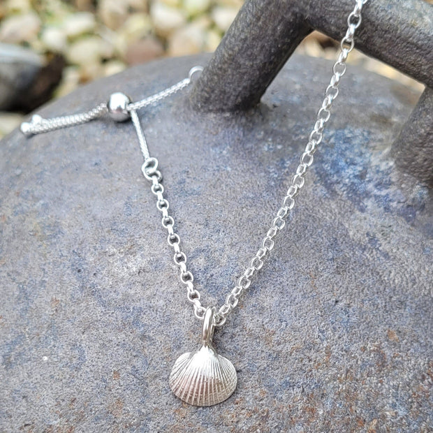 Cockle Shell Slider Anklet